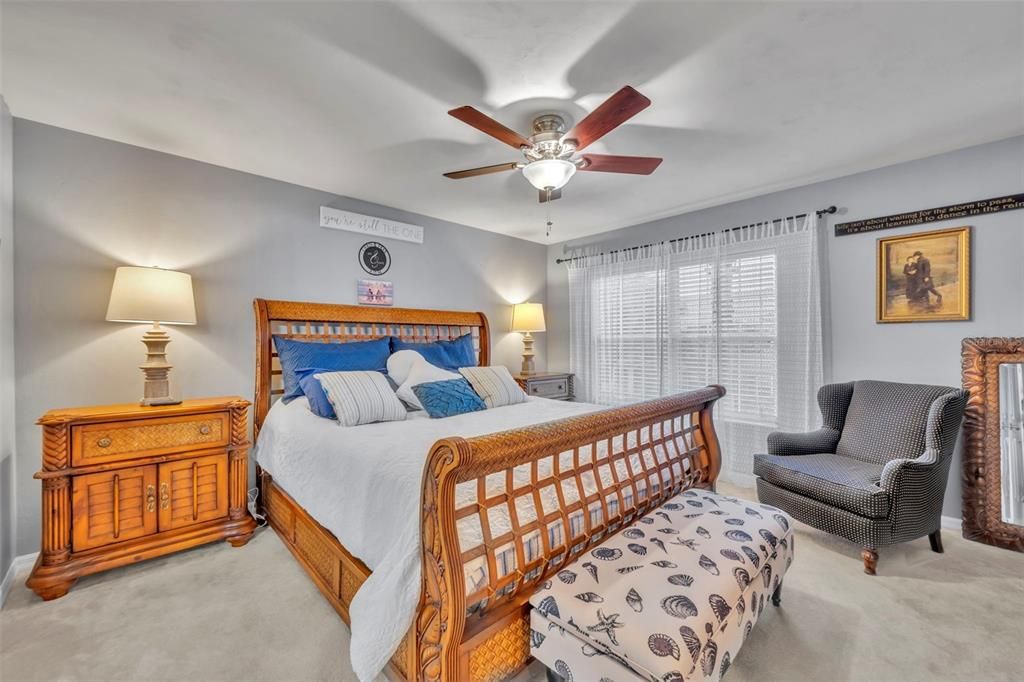 待售: $345,000 (2 贝兹, 2 浴室, 1824 平方英尺)