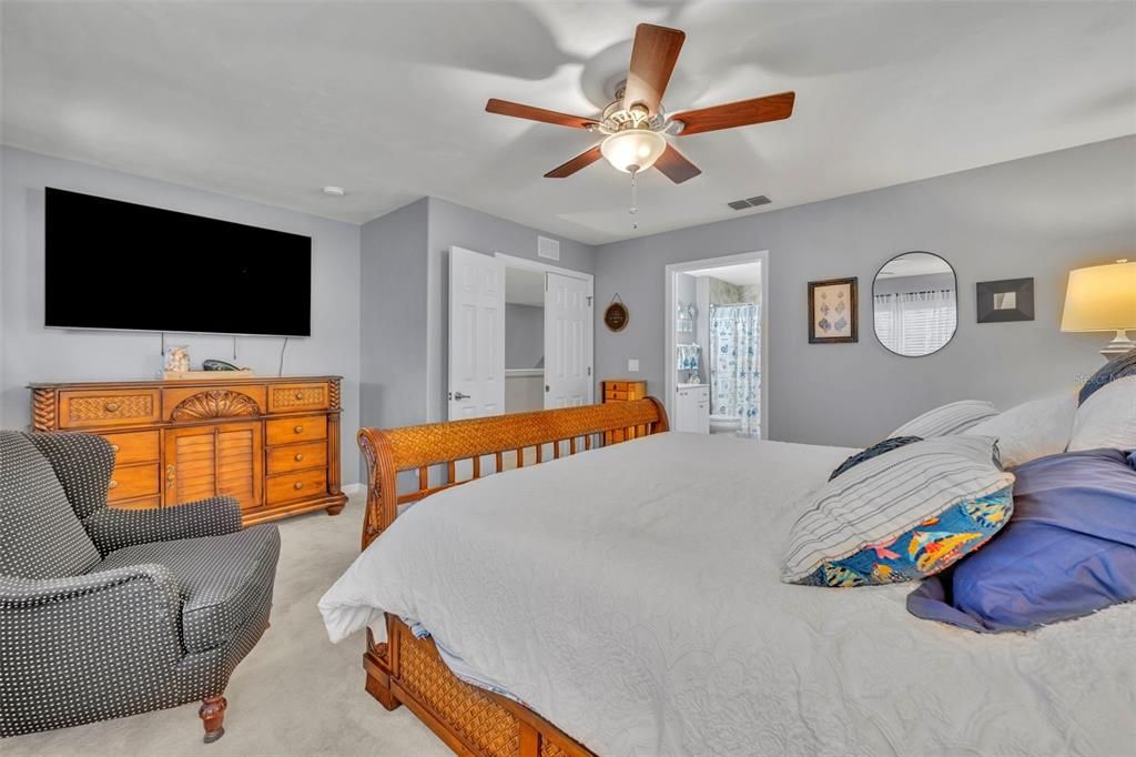 待售: $345,000 (2 贝兹, 2 浴室, 1824 平方英尺)