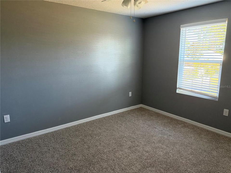 For Rent: $2,350 (4 beds, 2 baths, 2046 Square Feet)