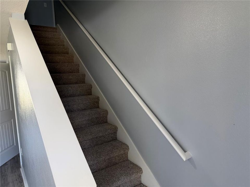 For Rent: $2,350 (4 beds, 2 baths, 2046 Square Feet)