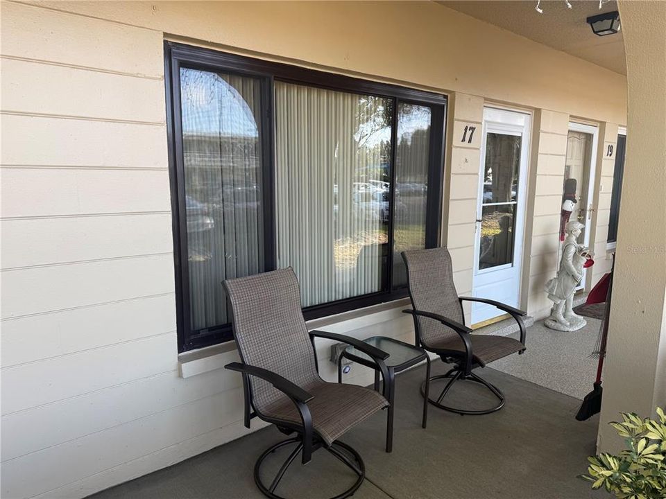 For Sale: $210,000 (2 beds, 2 baths, 1080 Square Feet)