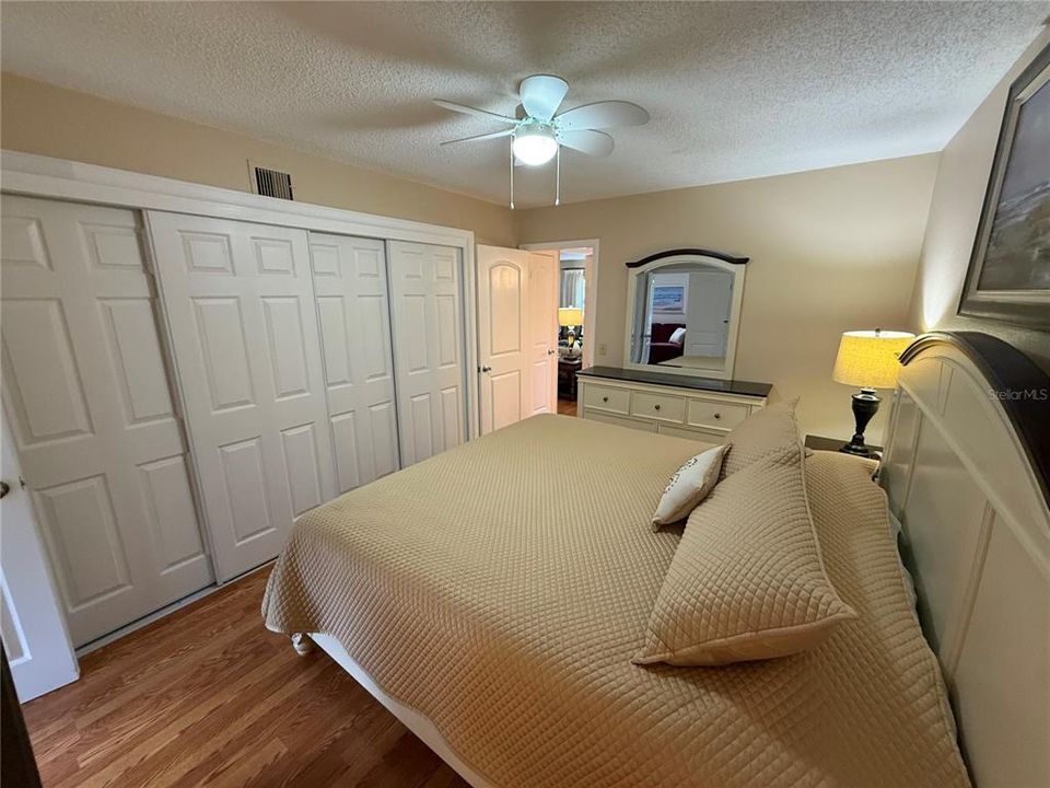 For Sale: $210,000 (2 beds, 2 baths, 1080 Square Feet)