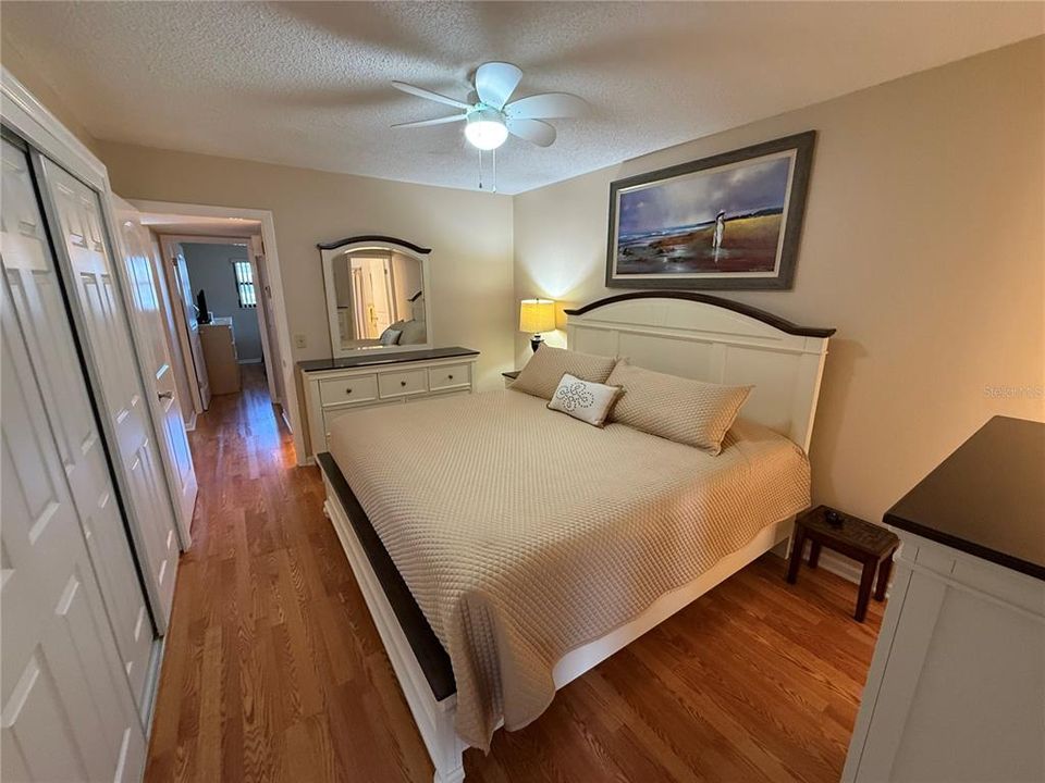 For Sale: $210,000 (2 beds, 2 baths, 1080 Square Feet)