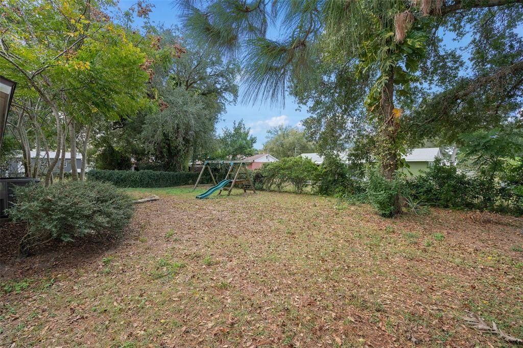 For Sale: $275,000 (3 beds, 2 baths, 1572 Square Feet)