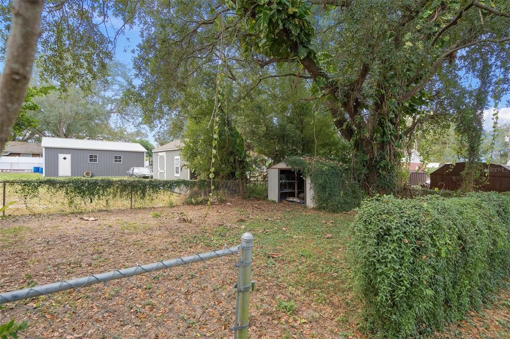 For Sale: $275,000 (3 beds, 2 baths, 1572 Square Feet)