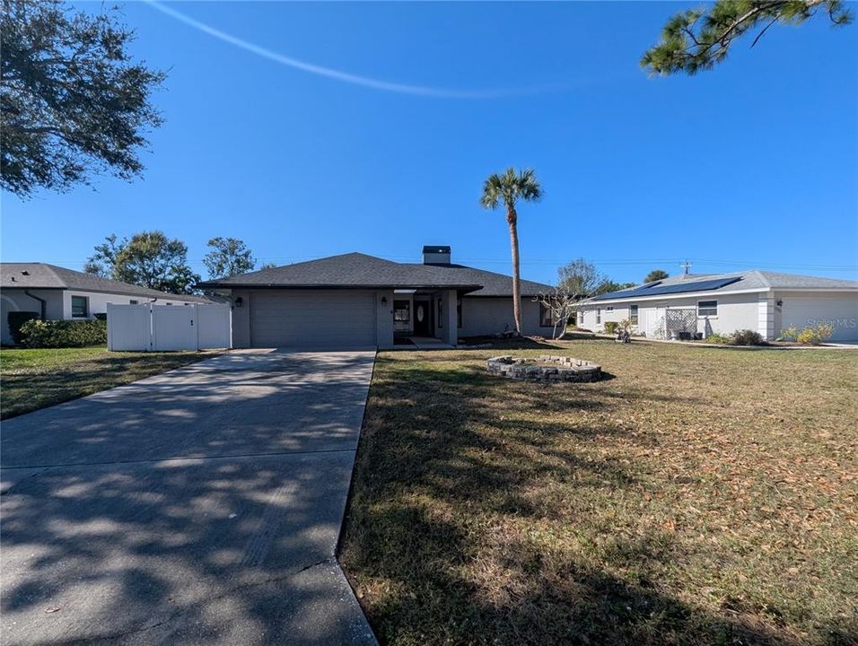 For Sale: $385,000 (3 beds, 2 baths, 1800 Square Feet)