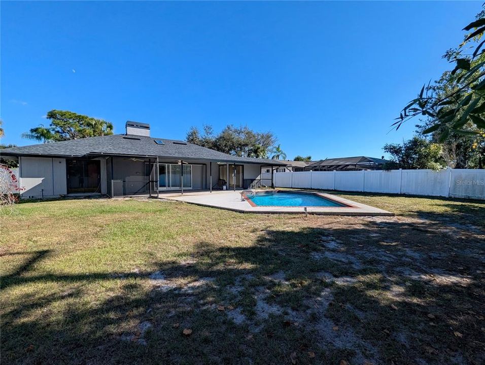 For Sale: $385,000 (3 beds, 2 baths, 1800 Square Feet)