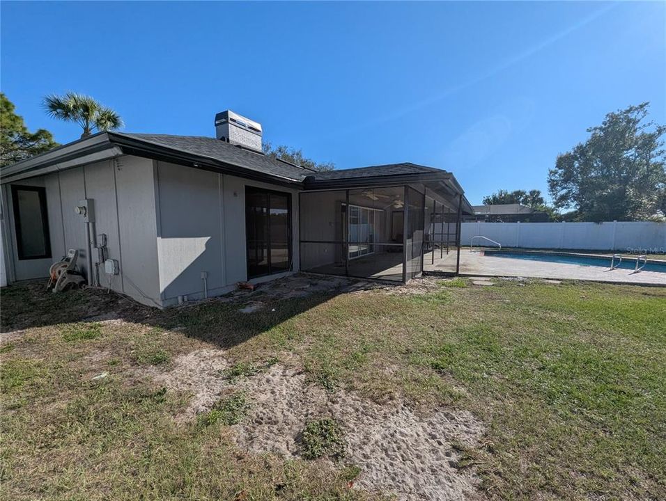 For Sale: $385,000 (3 beds, 2 baths, 1800 Square Feet)