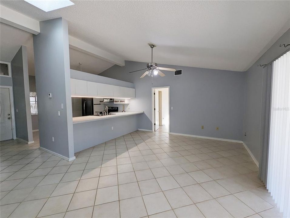 For Sale: $385,000 (3 beds, 2 baths, 1800 Square Feet)