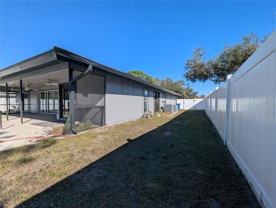 For Sale: $385,000 (3 beds, 2 baths, 1800 Square Feet)