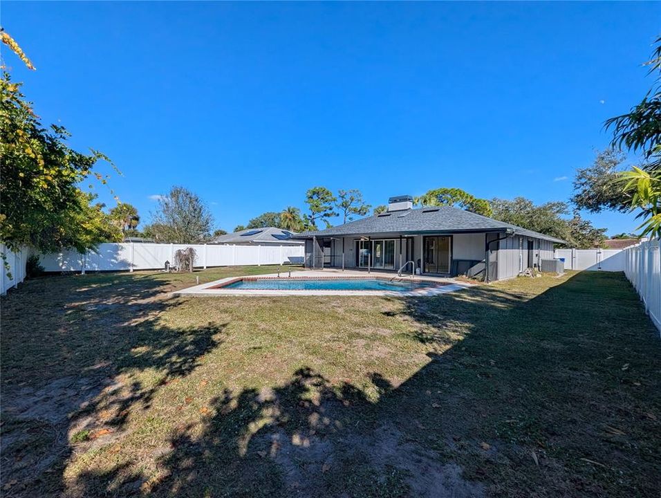 For Sale: $385,000 (3 beds, 2 baths, 1800 Square Feet)