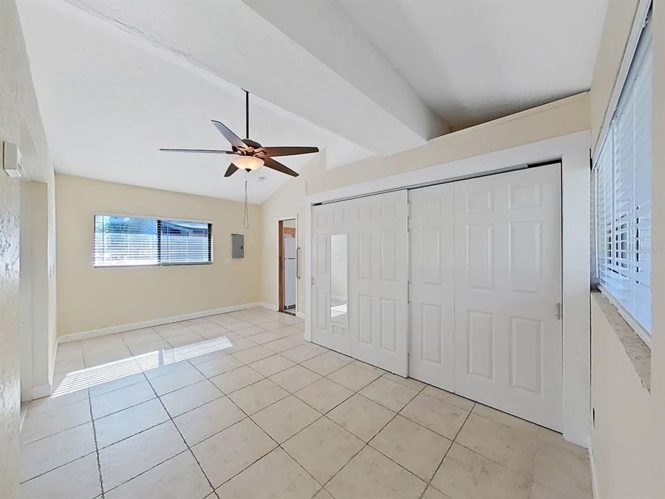 For Sale: $495,000 (4 beds, 3 baths, 2488 Square Feet)