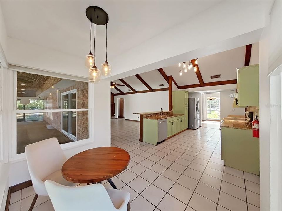 For Sale: $495,000 (4 beds, 3 baths, 2488 Square Feet)