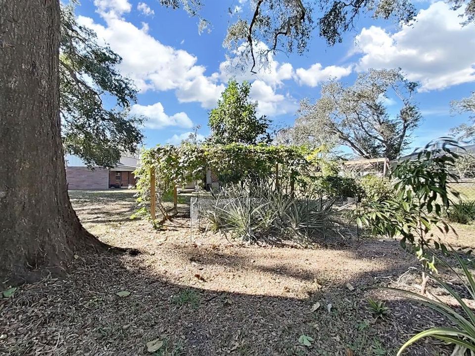 For Sale: $495,000 (4 beds, 3 baths, 2488 Square Feet)