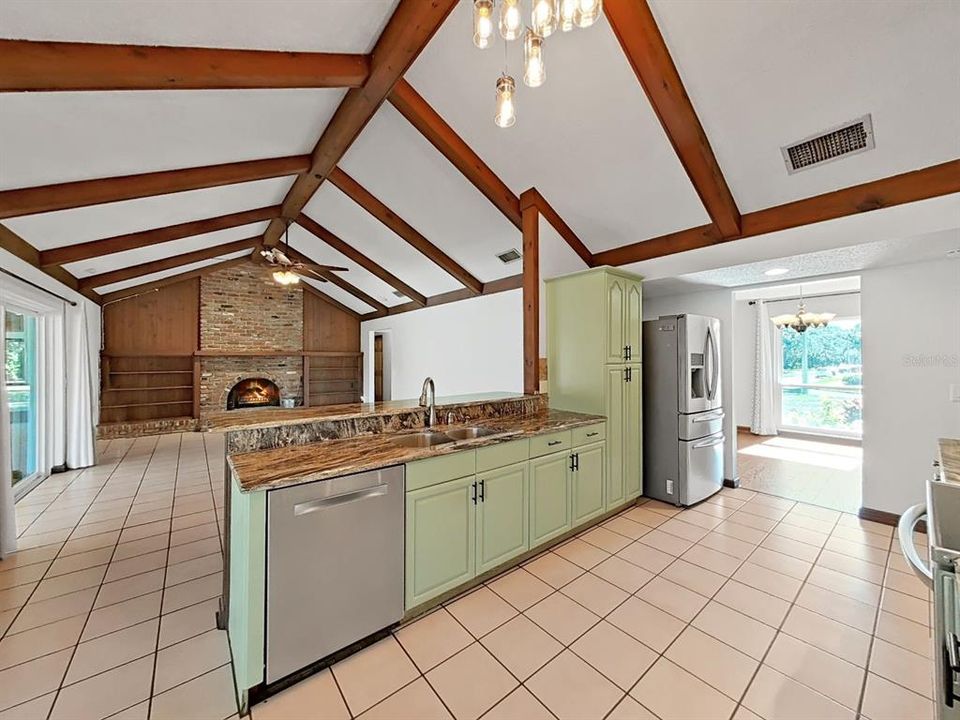 For Sale: $495,000 (4 beds, 3 baths, 2488 Square Feet)