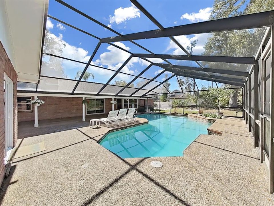 For Sale: $495,000 (4 beds, 3 baths, 2488 Square Feet)