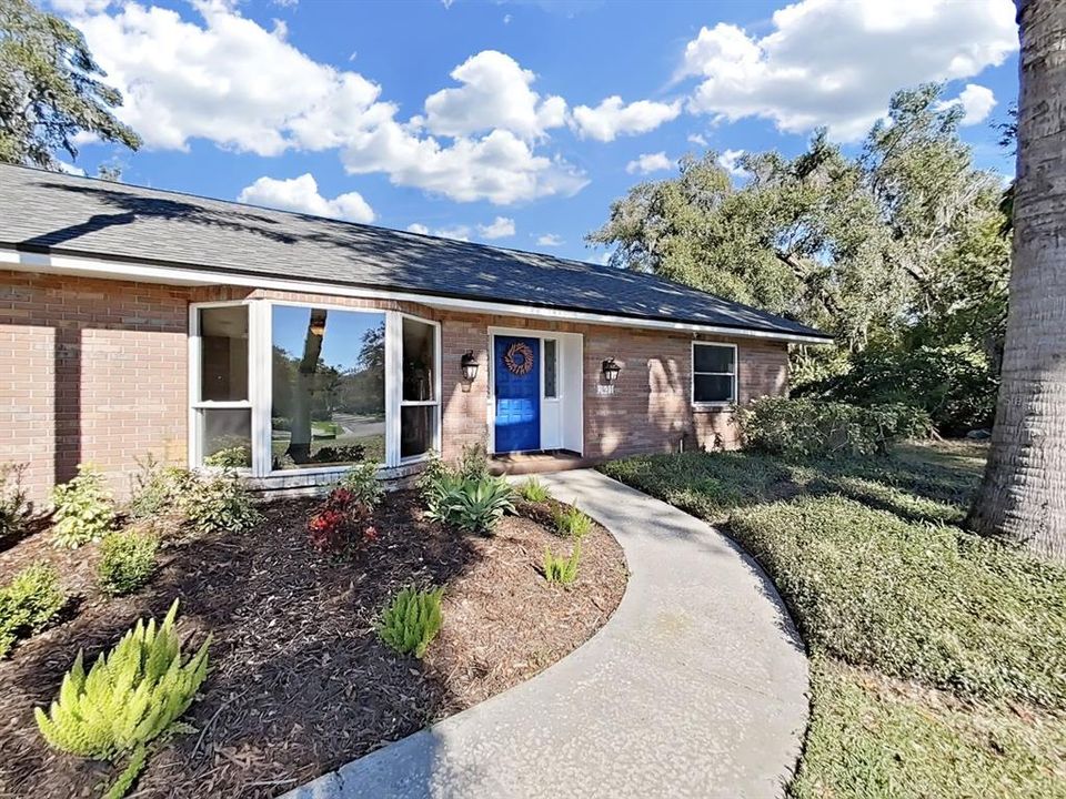 For Sale: $495,000 (4 beds, 3 baths, 2488 Square Feet)