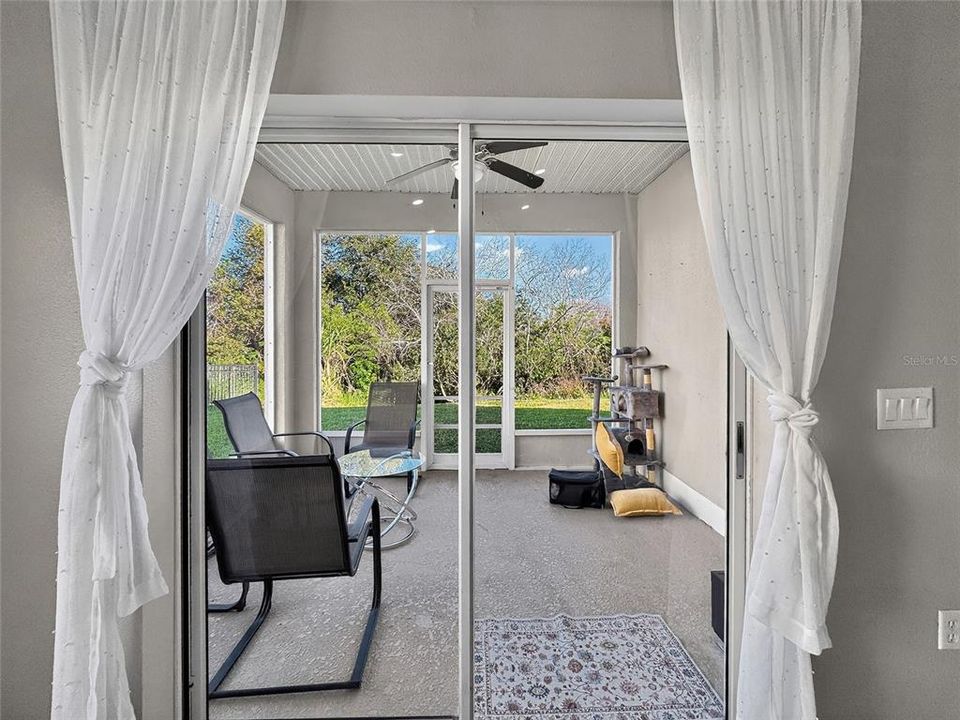 For Sale: $580,000 (4 beds, 2 baths, 2123 Square Feet)