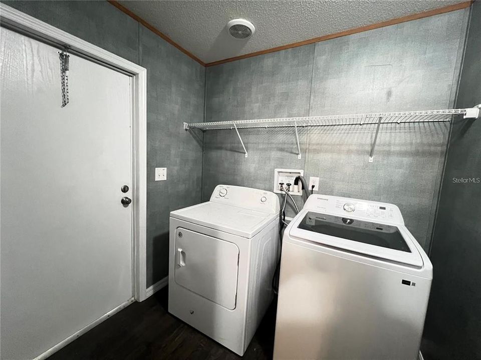 В аренду: $1,550 (3 спален, 2 ванн, 1280 Квадратных фут)