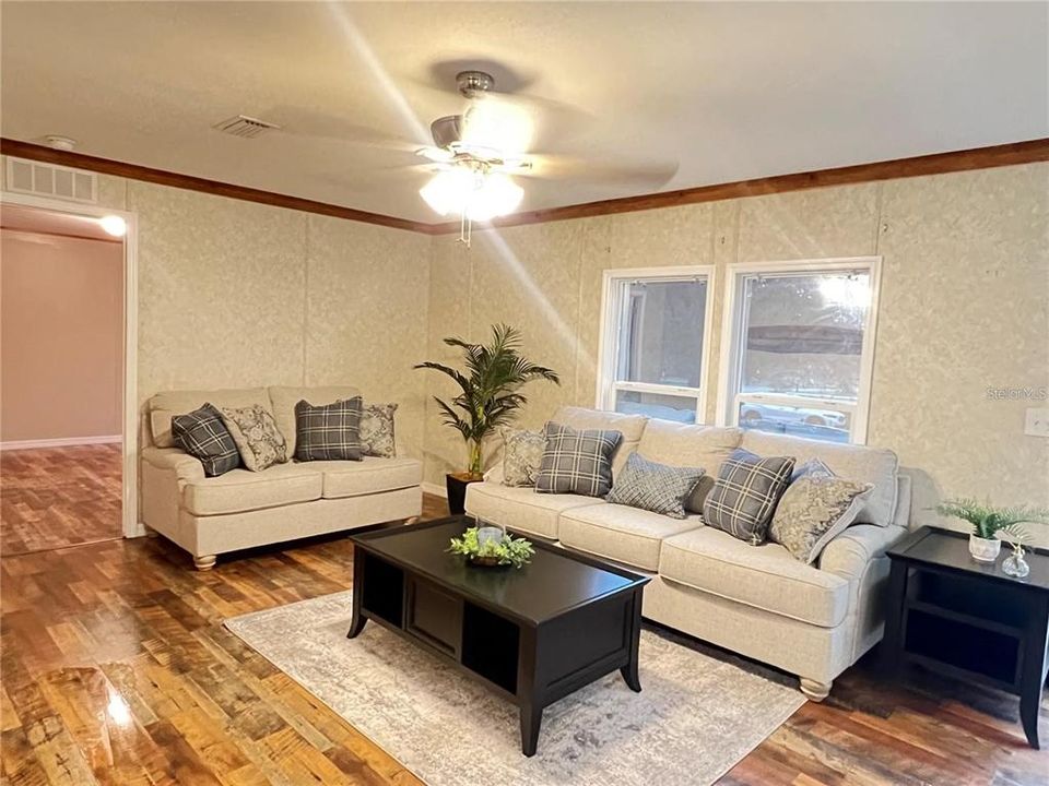 В аренду: $1,550 (3 спален, 2 ванн, 1280 Квадратных фут)