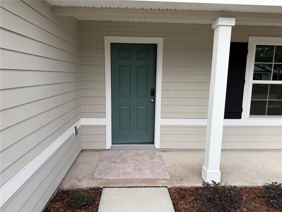 出租: $2,600 (5 贝兹, 3 浴室, 2180 平方英尺)