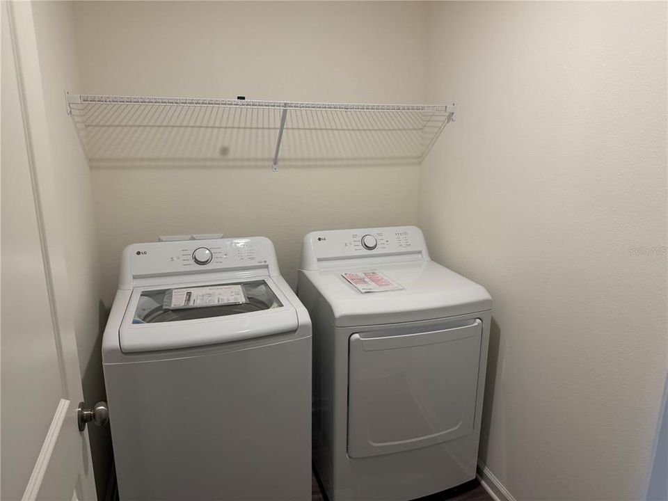 出租: $2,600 (5 贝兹, 3 浴室, 2180 平方英尺)