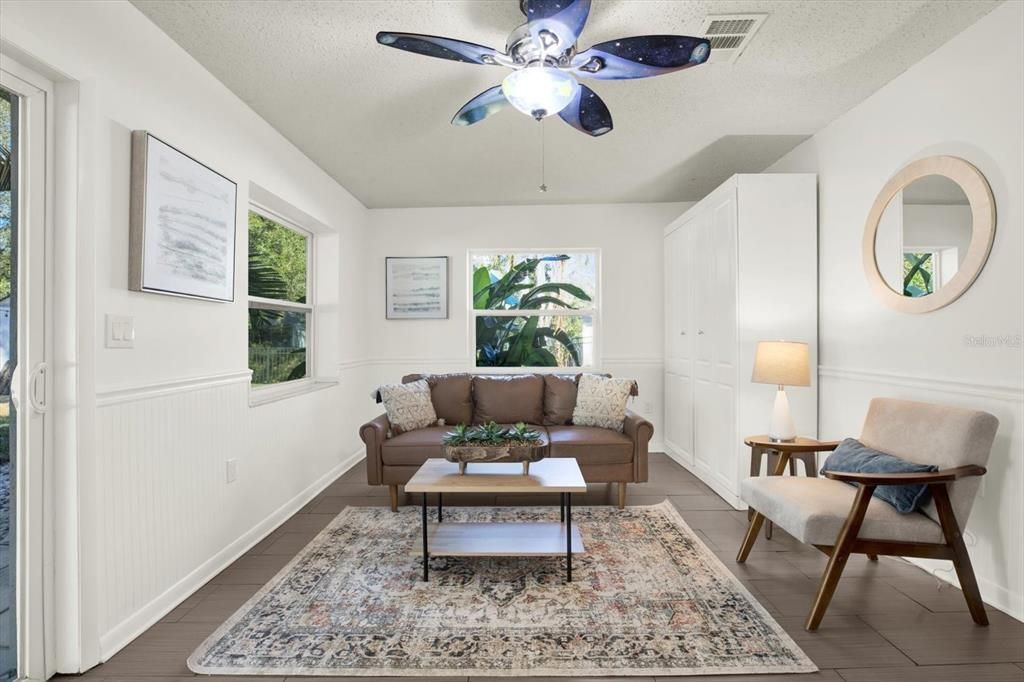 На продажу: $499,900 (2 спален, 2 ванн, 1419 Квадратных фут)