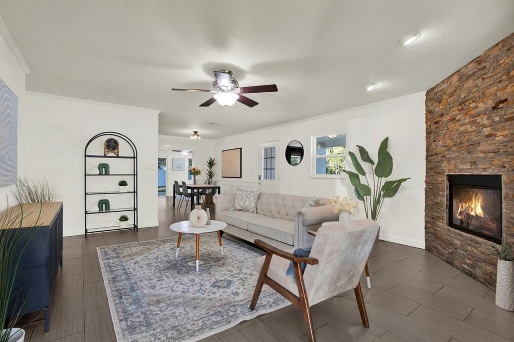 На продажу: $499,900 (2 спален, 2 ванн, 1419 Квадратных фут)