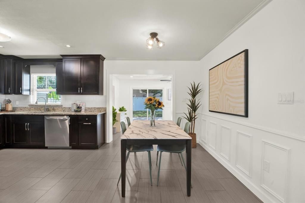 На продажу: $499,900 (2 спален, 2 ванн, 1419 Квадратных фут)