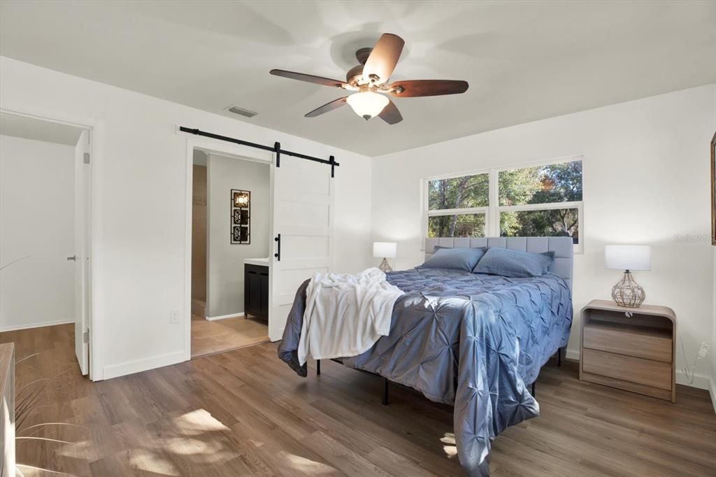 На продажу: $499,900 (2 спален, 2 ванн, 1419 Квадратных фут)