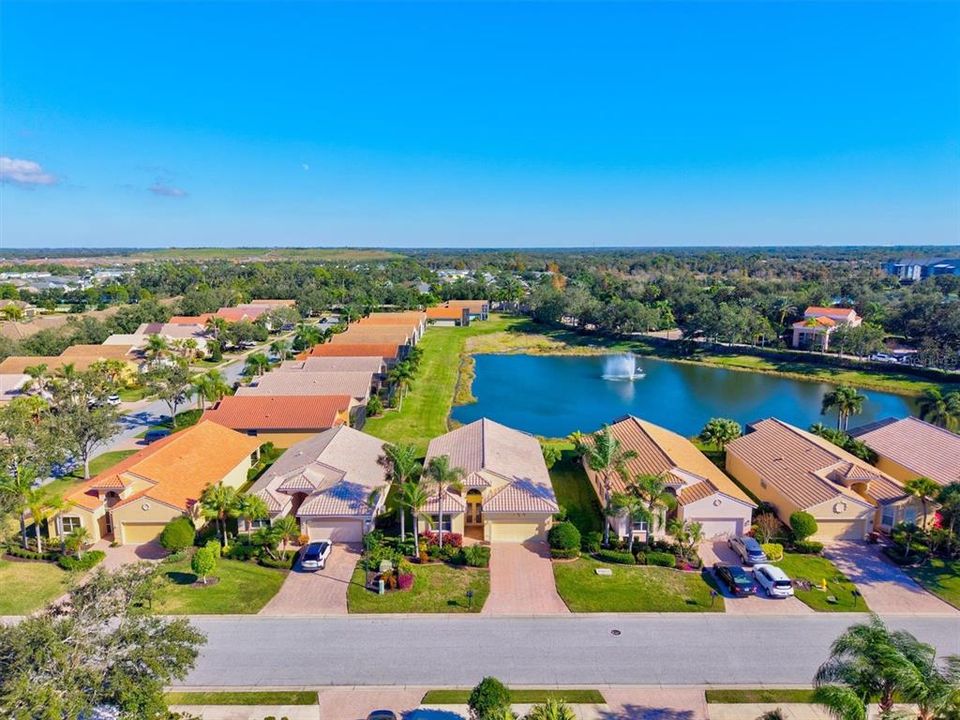 En Venta: $482,000 (3 camas, 2 baños, 2012 Pies cuadrados)