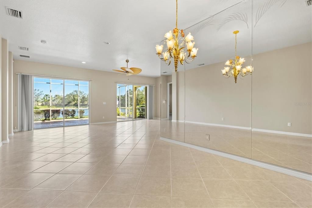 En Venta: $482,000 (3 camas, 2 baños, 2012 Pies cuadrados)