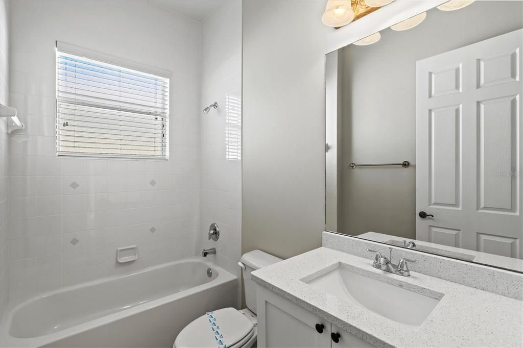 En Venta: $482,000 (3 camas, 2 baños, 2012 Pies cuadrados)