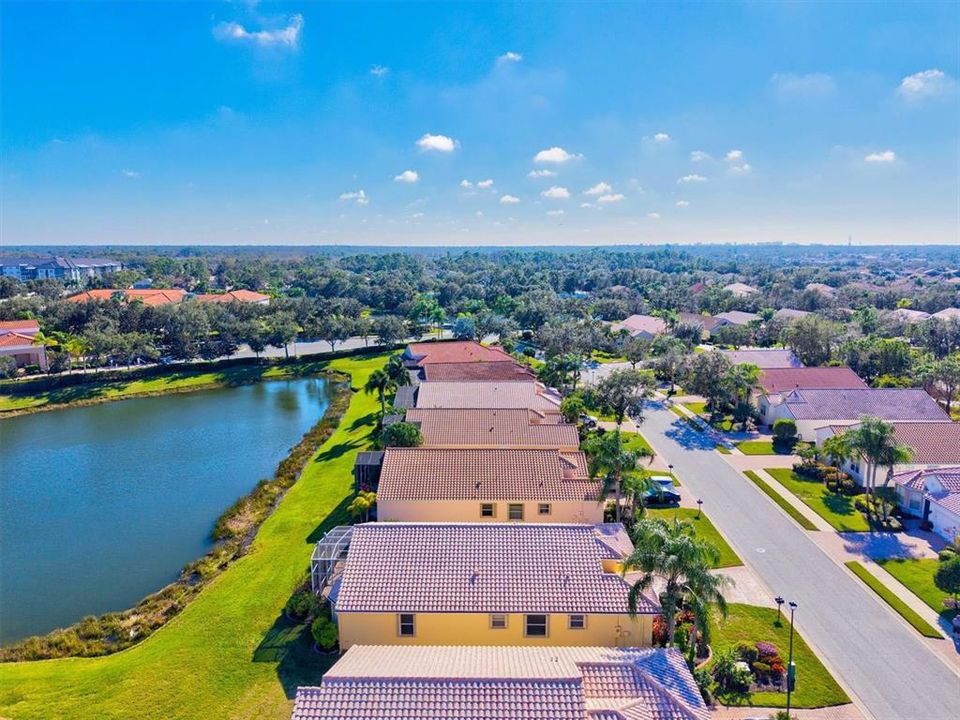 En Venta: $482,000 (3 camas, 2 baños, 2012 Pies cuadrados)