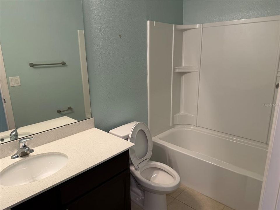 For Rent: $2,200 (4 beds, 2 baths, 1870 Square Feet)