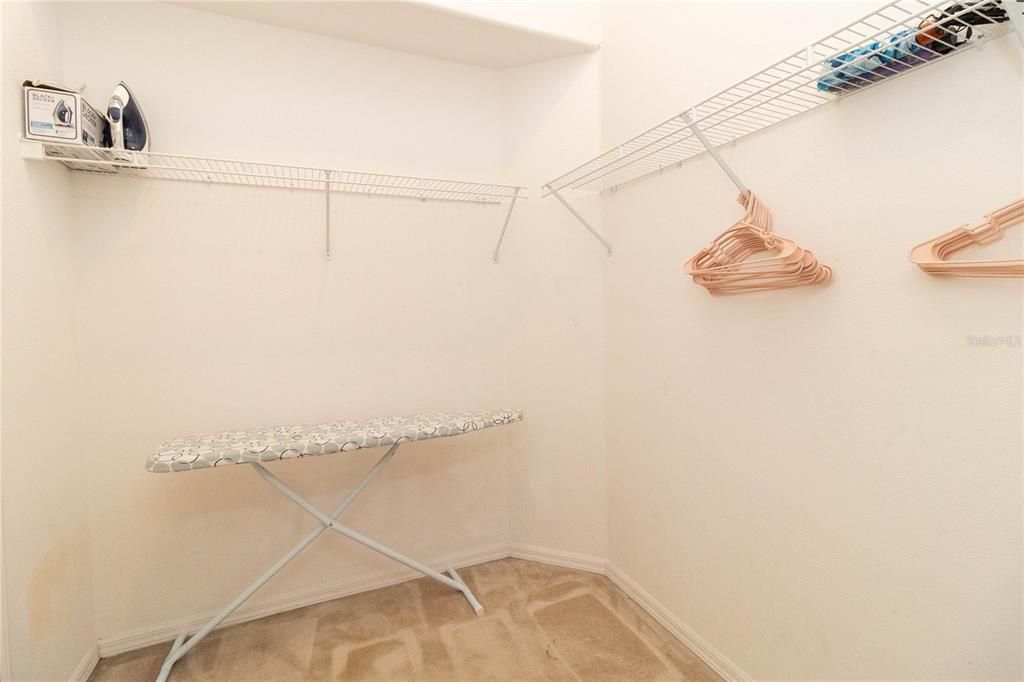 En Venta: $429,000 (4 camas, 2 baños, 1822 Pies cuadrados)