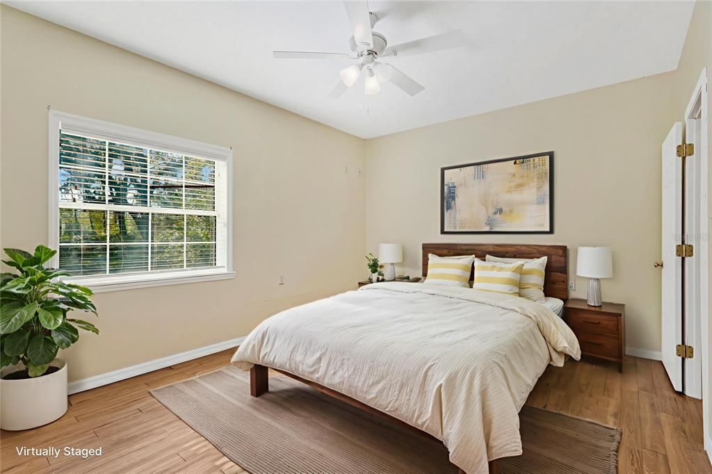 For Sale: $850,000 (4 beds, 1 baths, 2561 Square Feet)