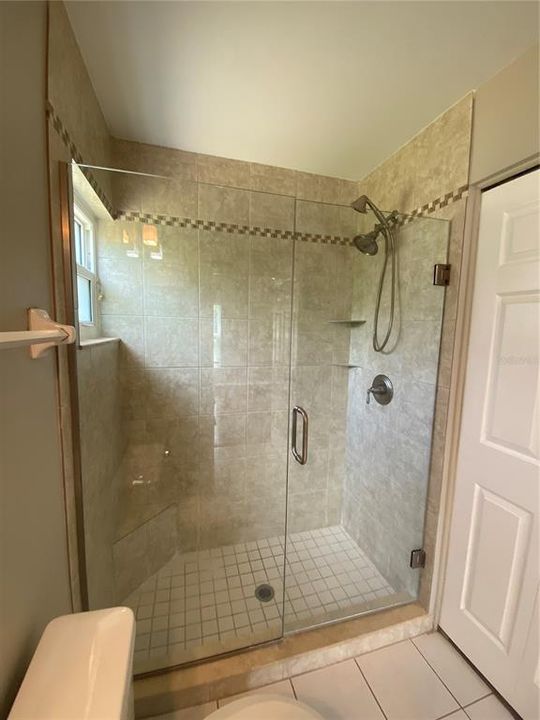 В аренду: $2,250 (3 спален, 2 ванн, 1372 Квадратных фут)