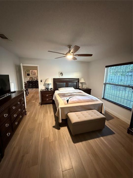 На продажу: $360,000 (3 спален, 2 ванн, 1167 Квадратных фут)