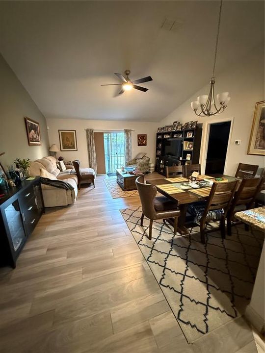 На продажу: $360,000 (3 спален, 2 ванн, 1167 Квадратных фут)