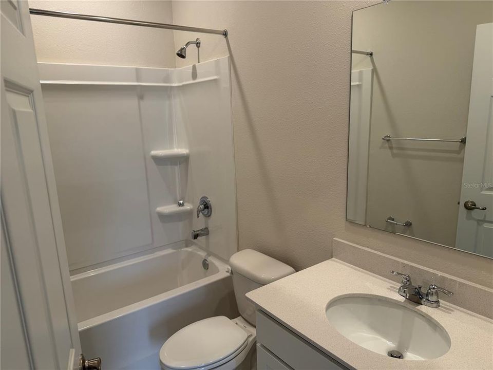 出租: $2,300 (3 贝兹, 2 浴室, 1587 平方英尺)