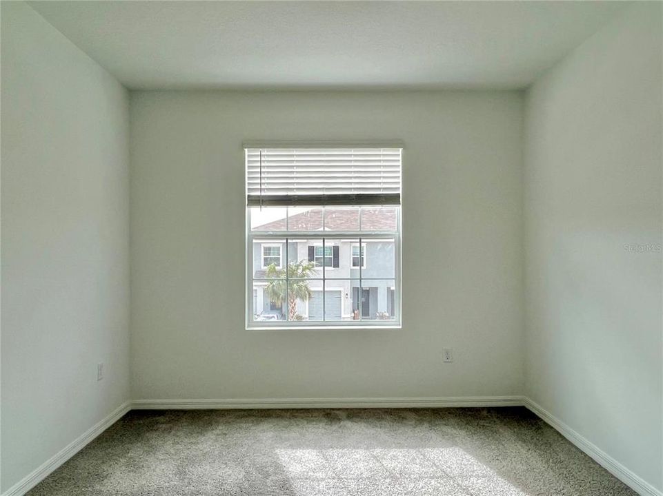 出租: $2,250 (3 贝兹, 2 浴室, 1673 平方英尺)