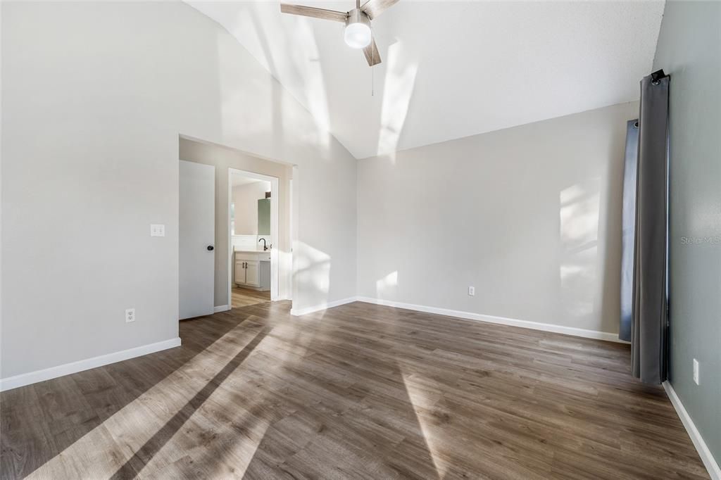 待售: $404,900 (4 贝兹, 2 浴室, 1874 平方英尺)