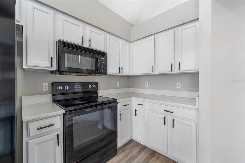 待售: $404,900 (4 贝兹, 2 浴室, 1874 平方英尺)