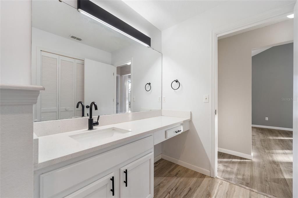 待售: $404,900 (4 贝兹, 2 浴室, 1874 平方英尺)