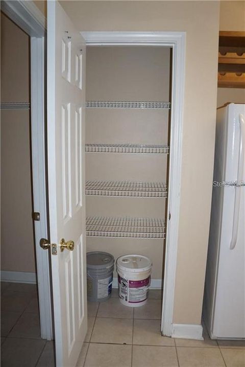 待售: $172,000 (2 贝兹, 2 浴室, 1205 平方英尺)