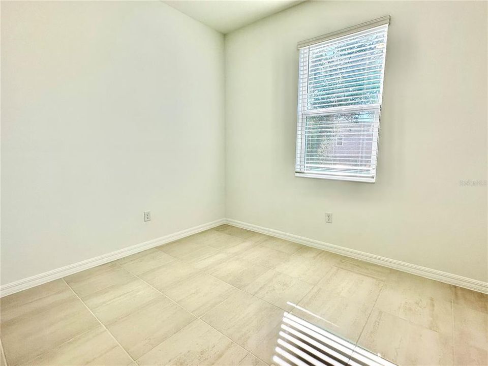 出租: $2,500 (4 贝兹, 2 浴室, 2536 平方英尺)