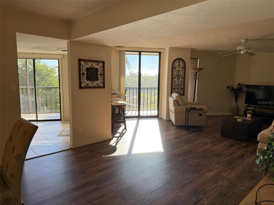 出租: $1,700 (1 贝兹, 1 浴室, 1076 平方英尺)