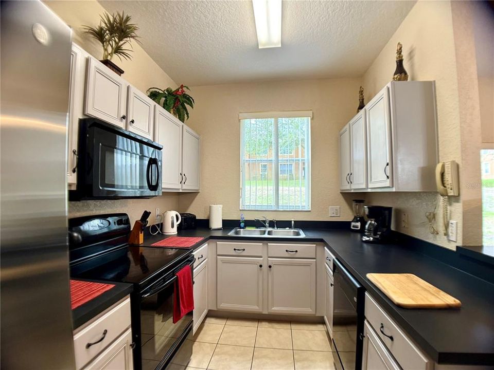 For Sale: $260,000 (4 beds, 3 baths, 1492 Square Feet)