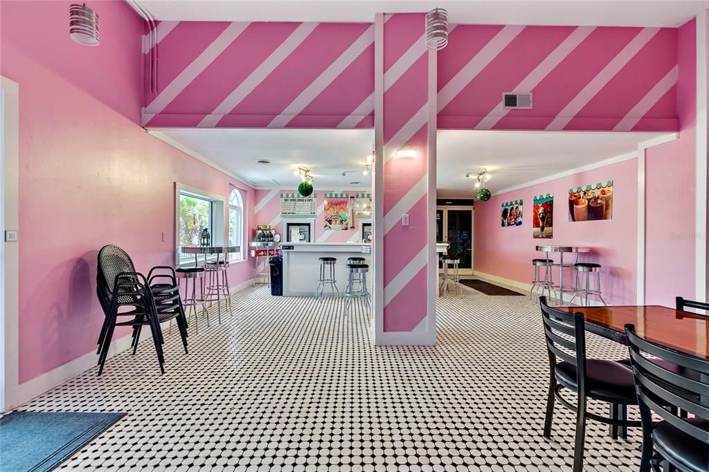 For Sale: $260,000 (4 beds, 3 baths, 1492 Square Feet)